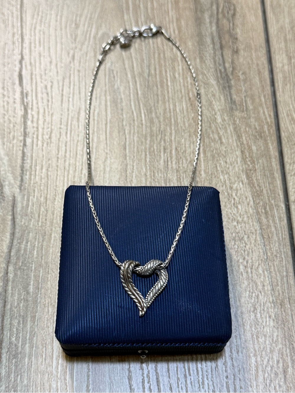 Brighton Callie Love Heart Necklace Silver Plated Retired JM5340 - Picture 2 of 15